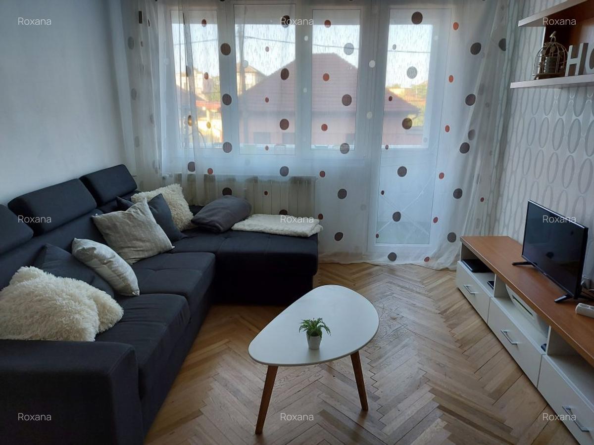 Proprietar - Inchiriez ap. 3 camere Centrul de Afaceri - Complex