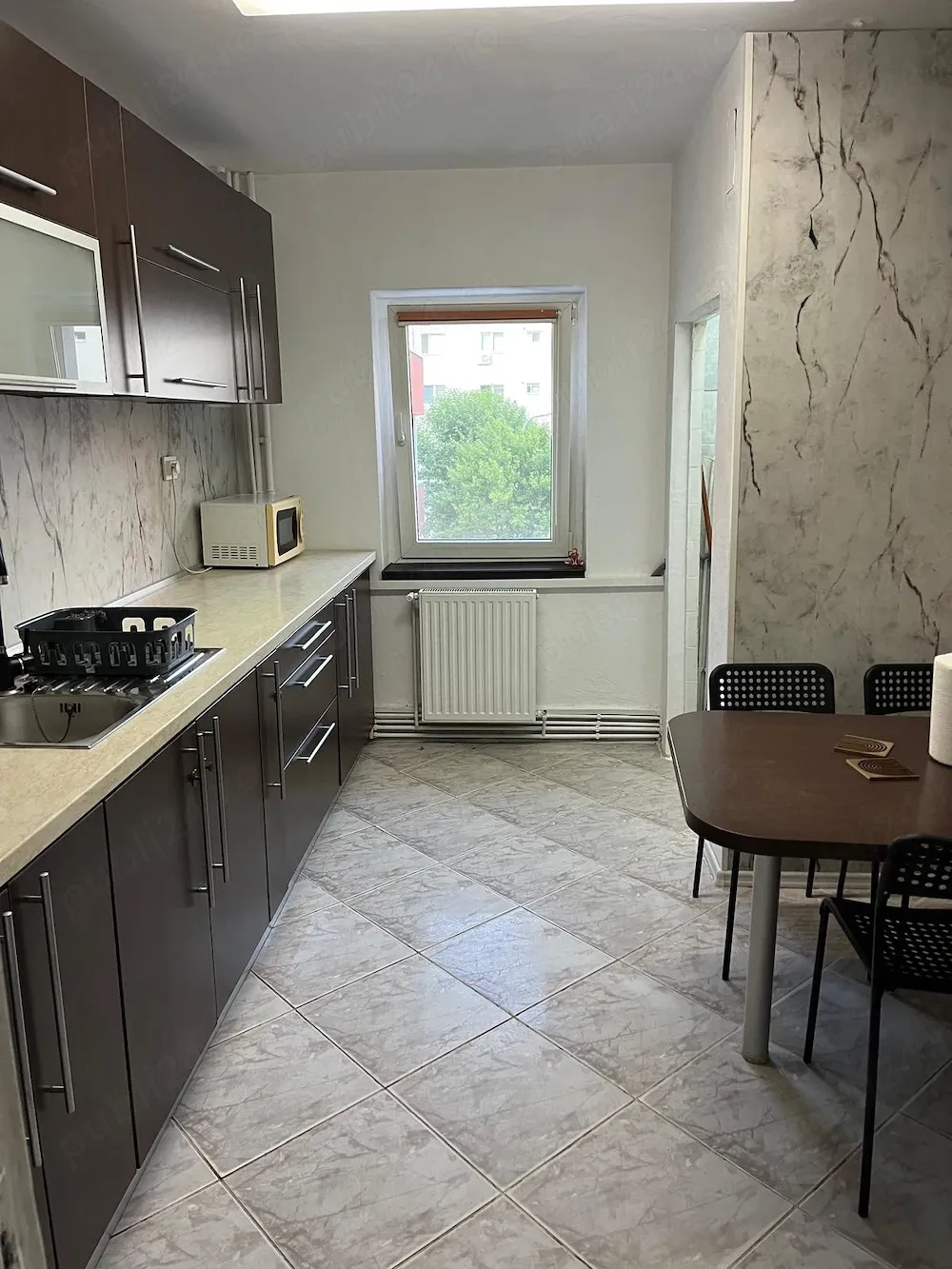 Inchiriez apartament 3 camere - imagine 1