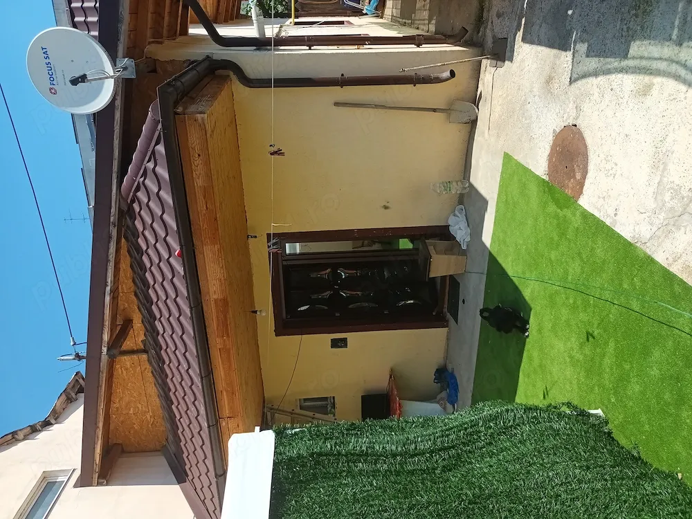 Vând urgent sau schimb cu apartament cu doua camere și o diferență