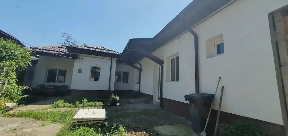 Casă de vânzare în Ploiești - imagine 1