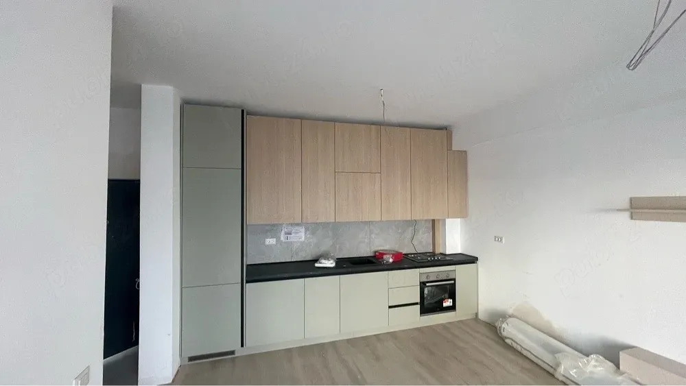 vand apartament 3 camere