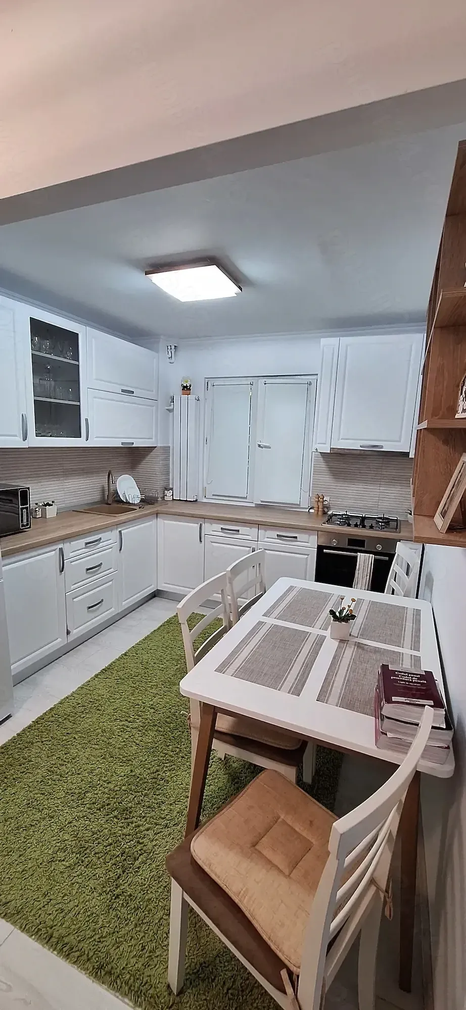 inchiriez apartament 3 camere metrou Nicolae Grigorescu - exclus agenții