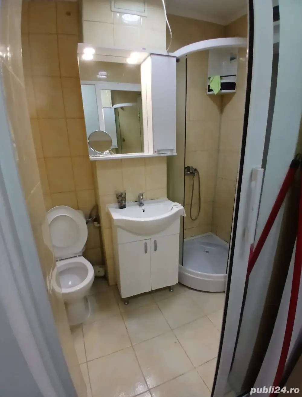 Vând sau închiriez 42mp 2camera
