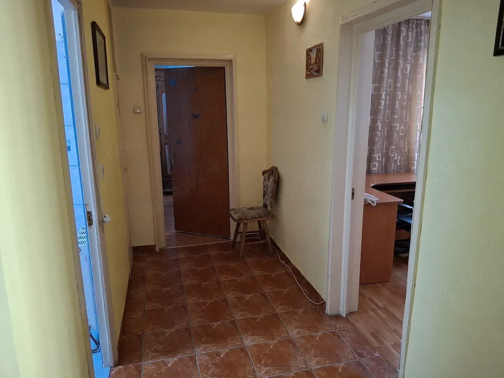 Vânzare apartament 2 camere zona Mărgeanului