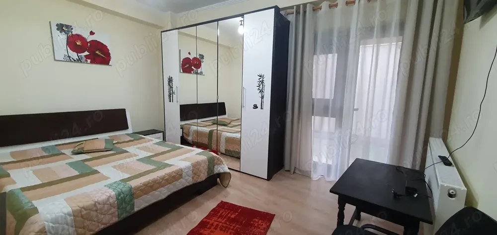 Apt 1c, aproape de Palas Mall