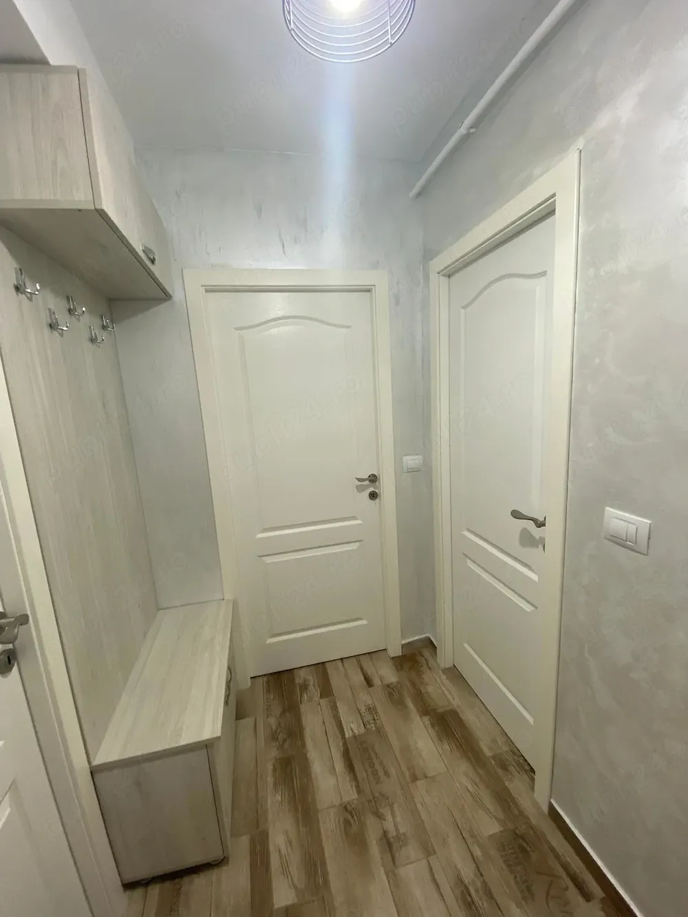 Persoana fizică, vând apartament cu 1 cameră