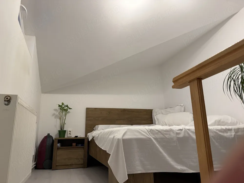 Vând apartament mansardă pe două nivele. - imagine 1