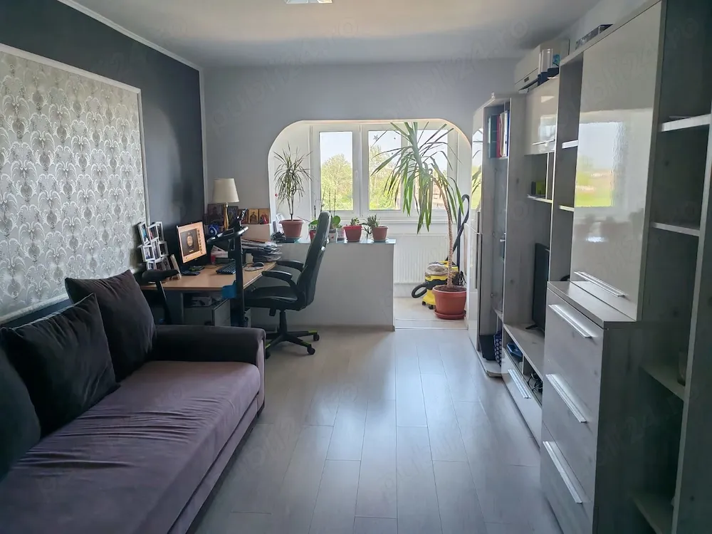 Vand apartament gara - imagine 1