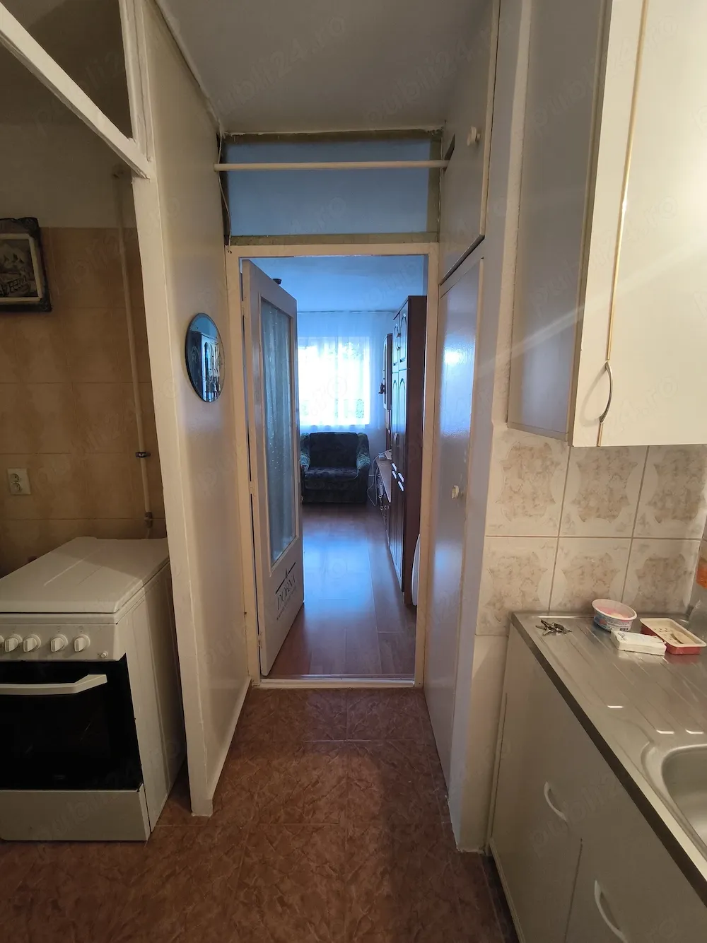 Închiriez camera de cămin