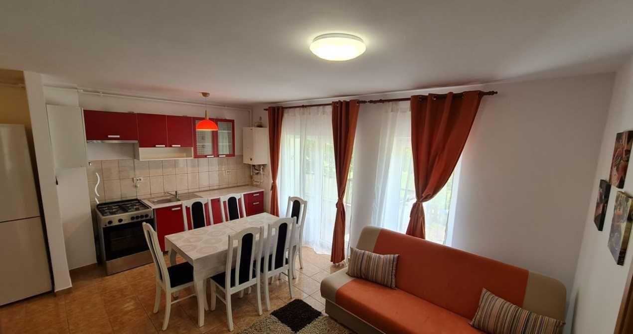 Apartament 3 camere Str.Florilor - imagine 1
