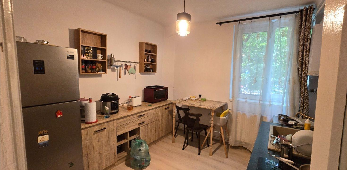 Apartament 2 camere de inchiriat