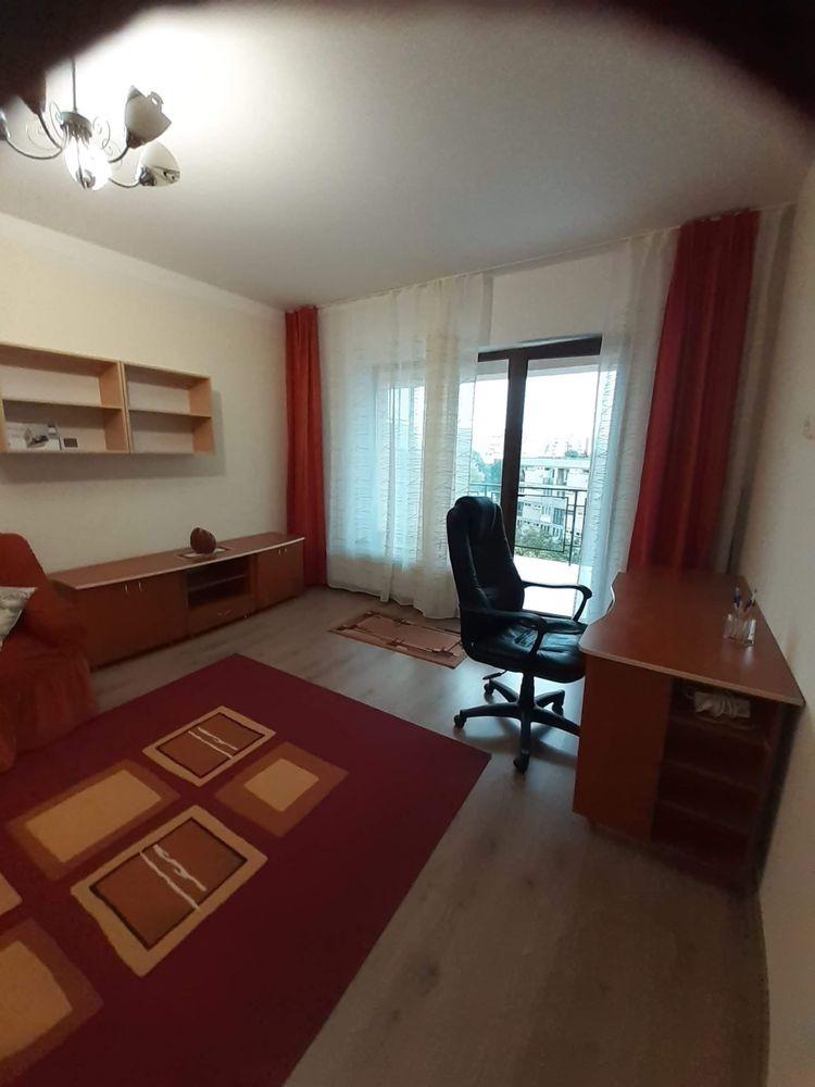 Inchiriez apartament 2 camere si parcare pe termen lung sau pt Untold/Electric Castle