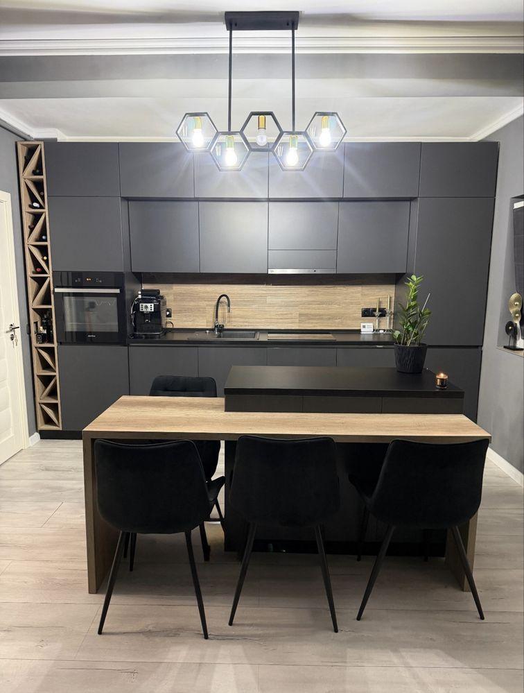 Apartament 3 camere ,81 mp cu 3 terase si loc de parcare, Unirii