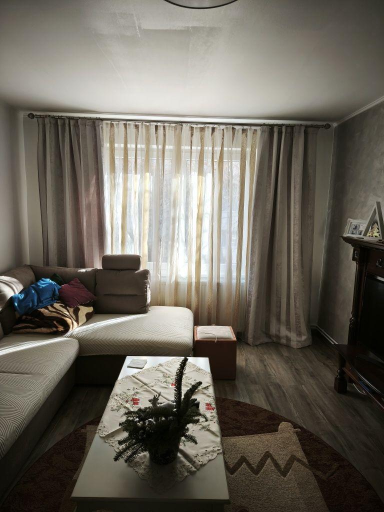 Vând apartament cu 3 camere