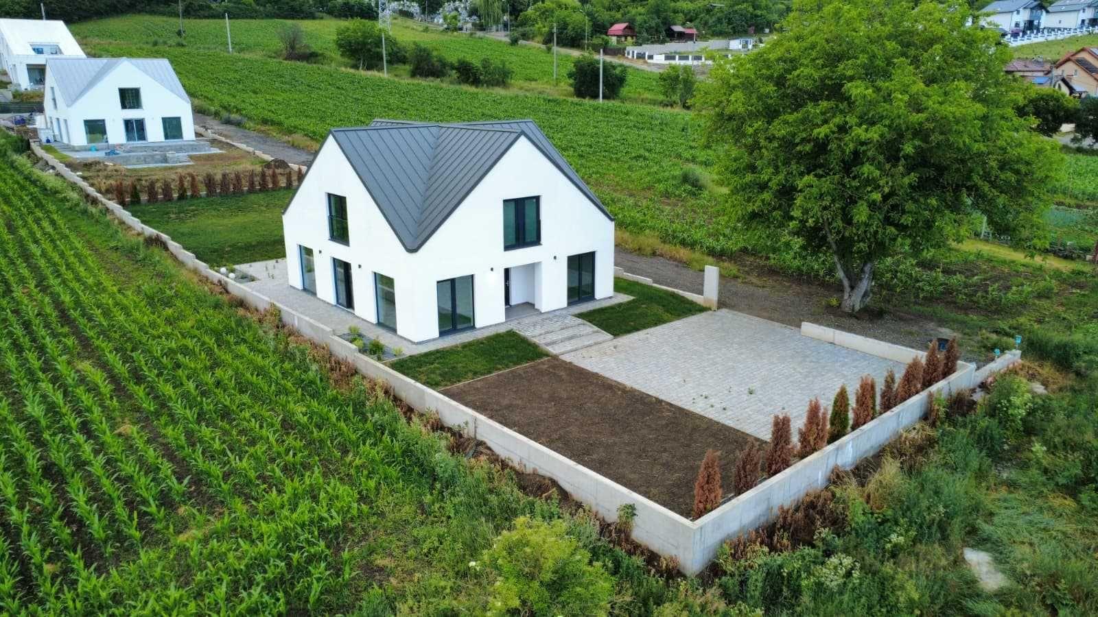 Casa individuala 4 camere, 181 mp, teren 1000mp, zona Unirii – Arhitectura unicat cu atrium