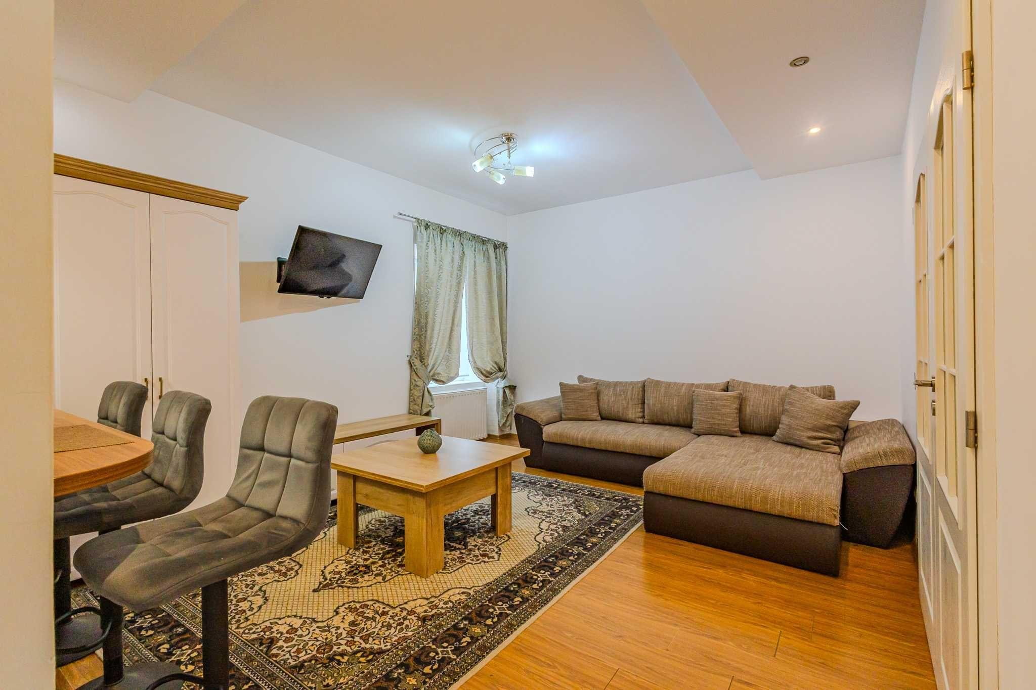 Apartament 2 camere – Centrul Istoric Brașov, Str. Postăvarului – ideal investiție/regim hotelier