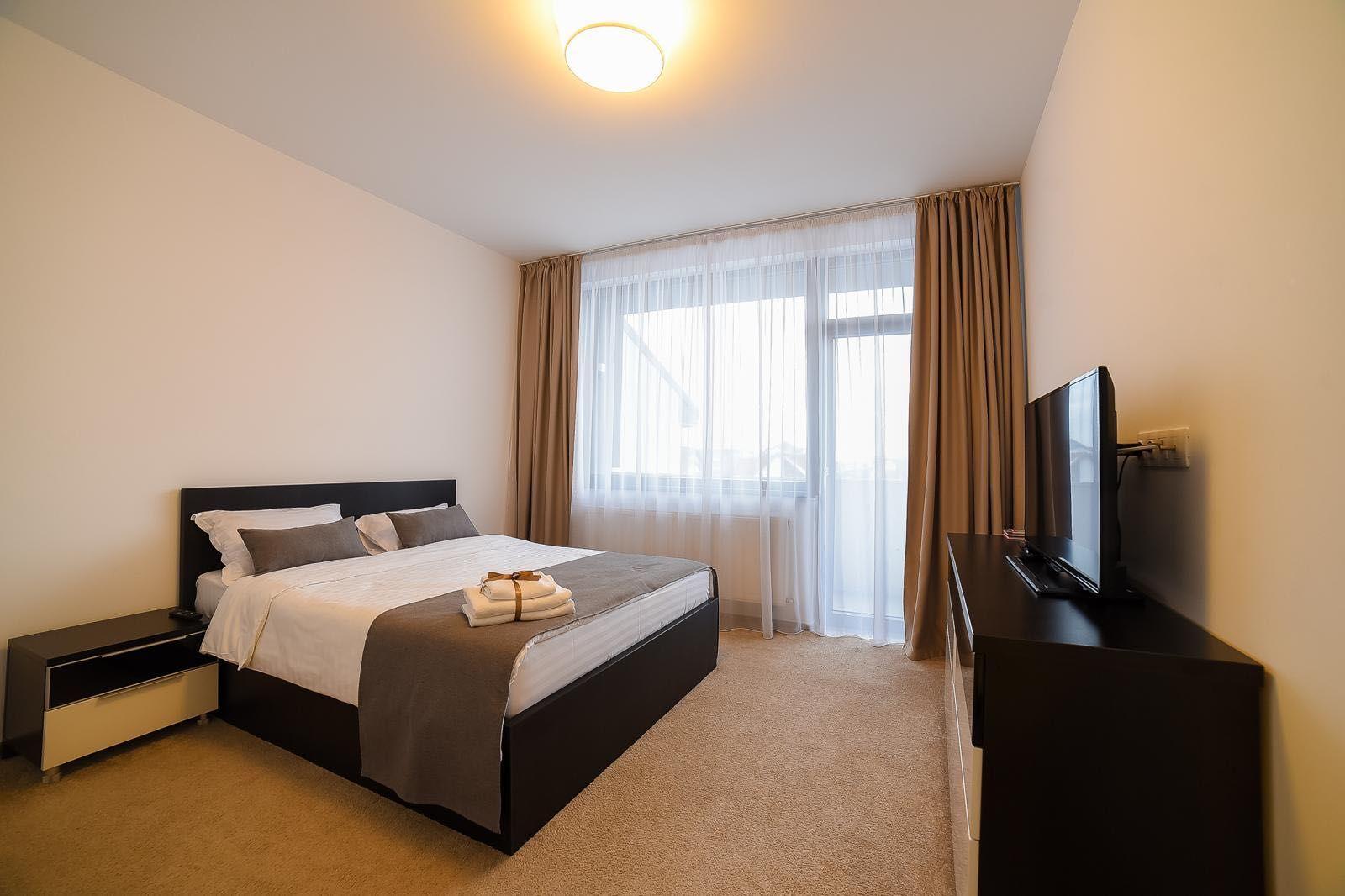 Inchiriere Apartament zona Coresi 6 - imagine 1