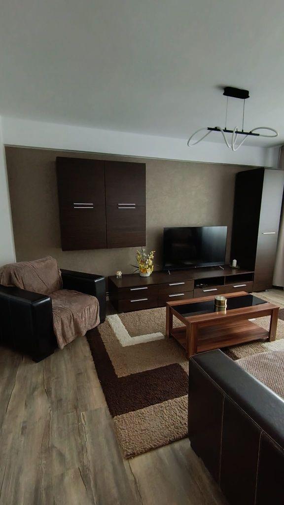 Închiriez apartament ultracentral