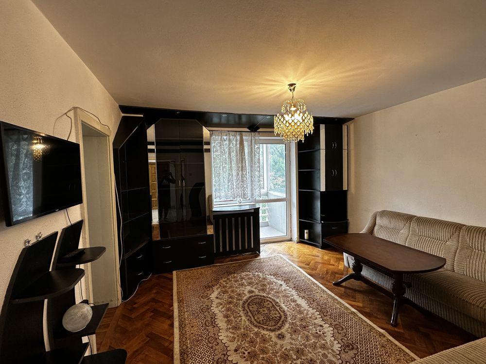 Particular inchiriez apartament 2 camere Centru Civic/Afi