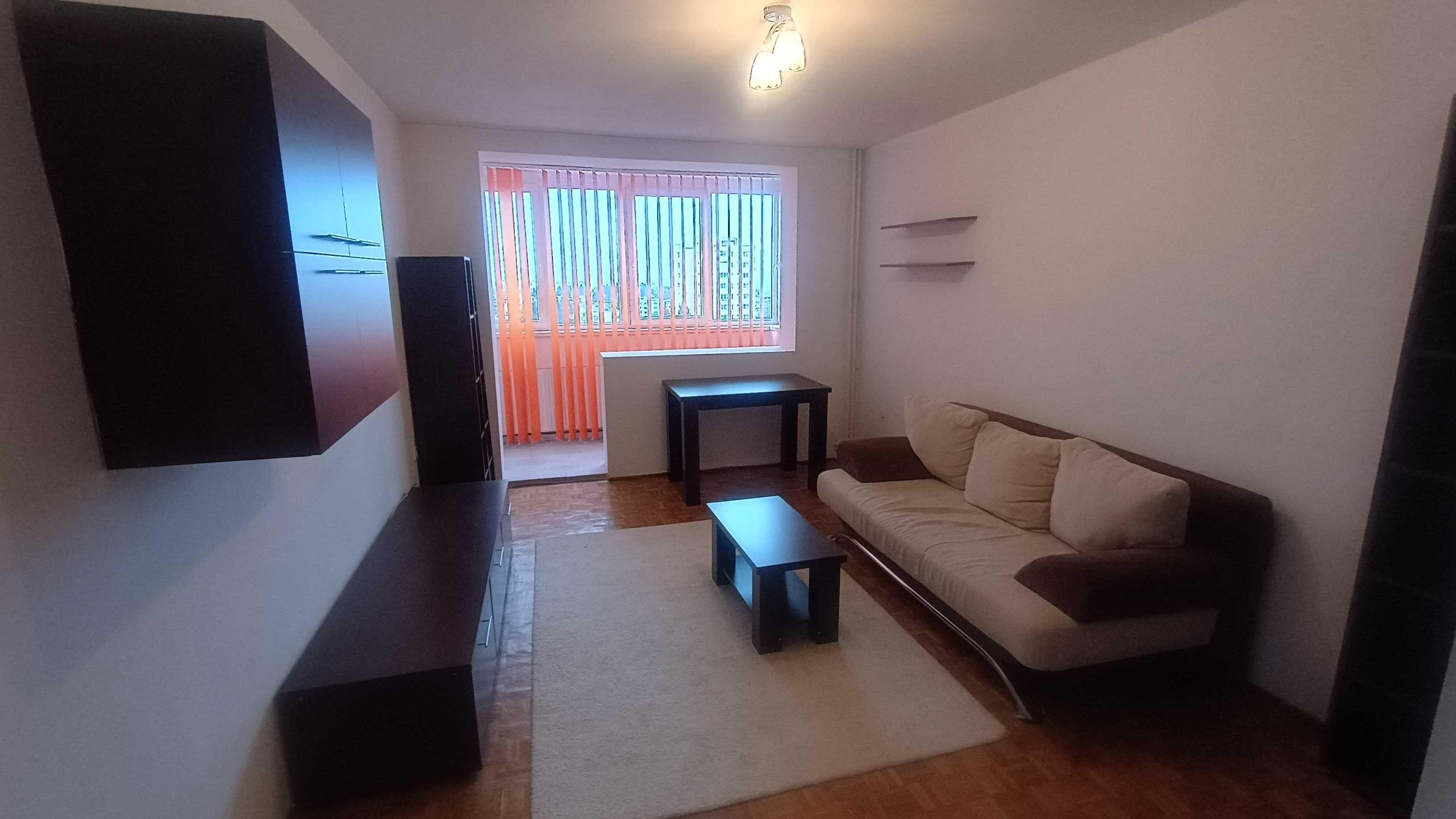Proprietar, ofer spre închiriere apartament două camere în Brașov, zona Astra