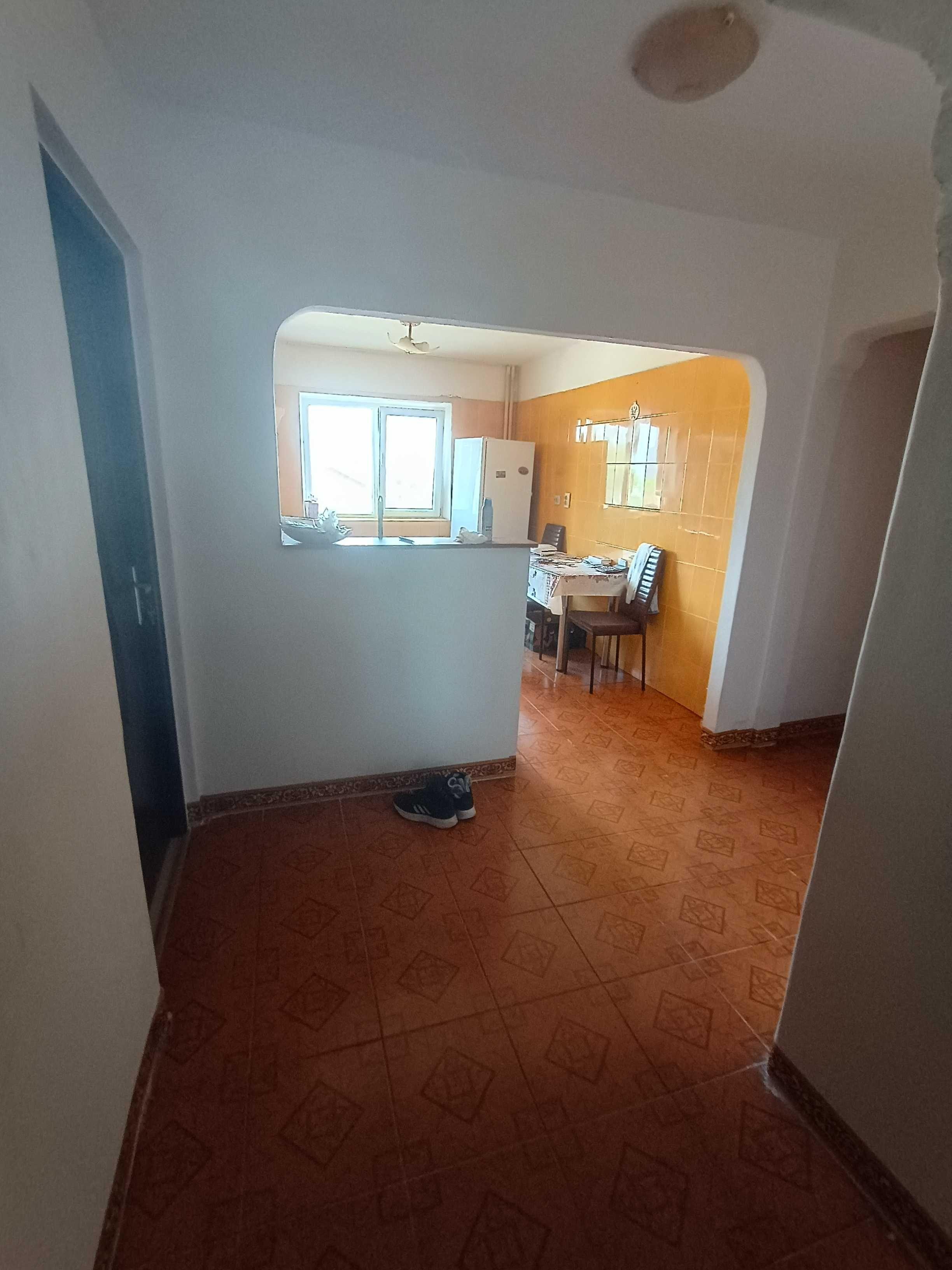 Apartament 3 camere