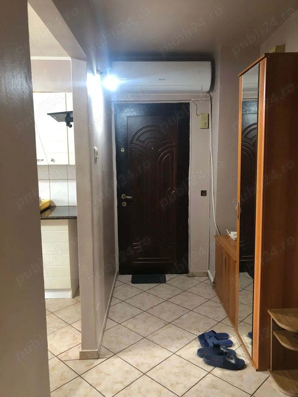 Vând apartament 3 camere decomandate   faleza nord, constanța str. pescarilor nr. 45 | bloc fz 13b,