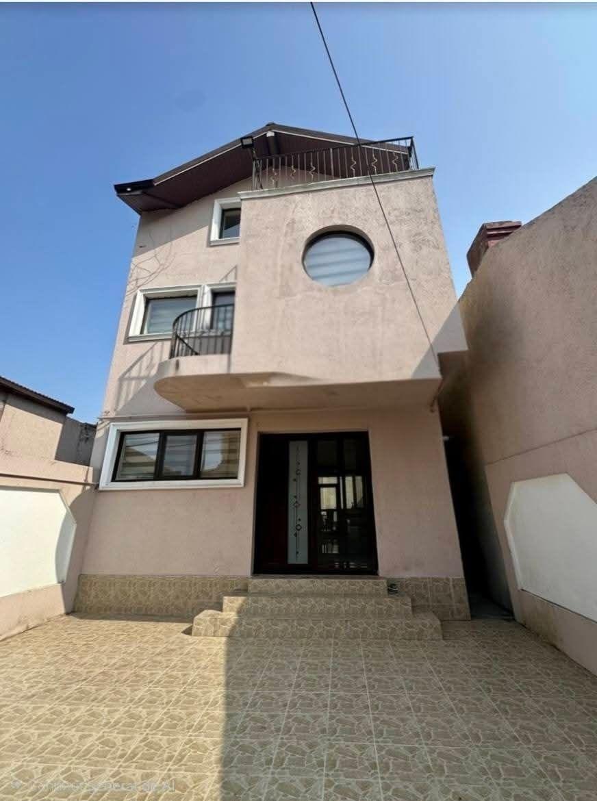 Vând vilă cu etaj și mansardă – zona Casa de Cultură, Constanța - imagine 1