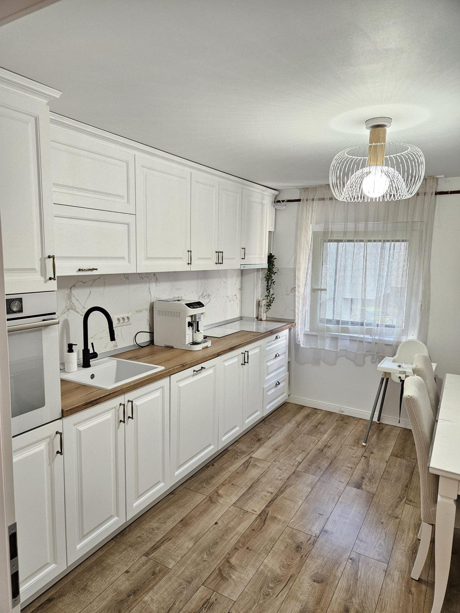 Apartament 3 camere, complet renovat, 2 băi, etaj 1 – Zona Spitalul Județean, Craiova - imagine 1