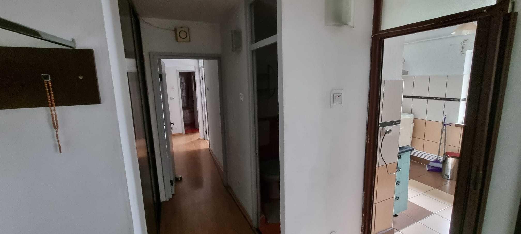 apartament 3 camere, decomandat, Lapus - imagine 1