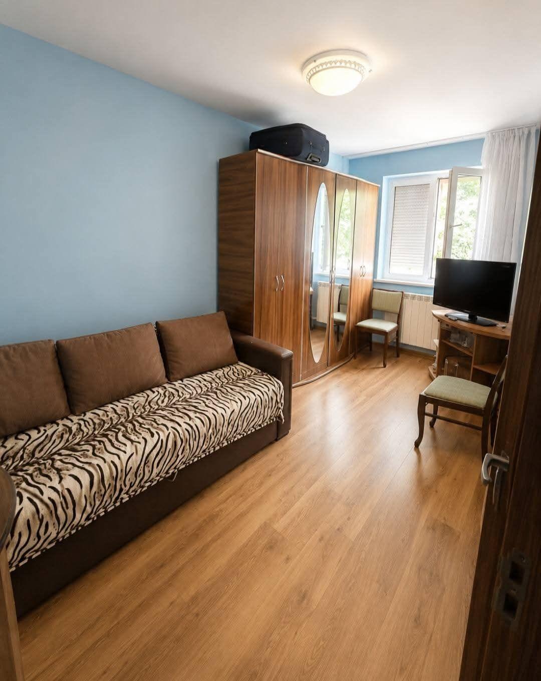 APARTAMENT 3 CAMERE DE VÂNZARE,Craiovita Nouă,Etaj intermediar,Mobilat și  Utilat - imagine 1