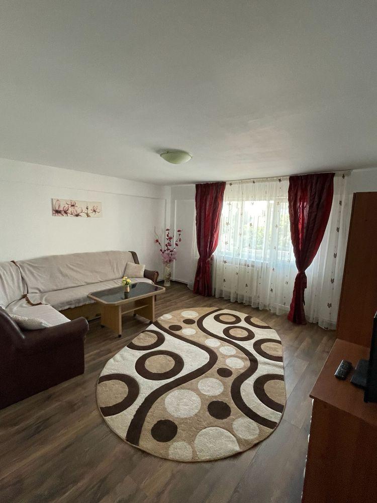 Inchiriez apartament cu 2 camere in Craiovita Noua