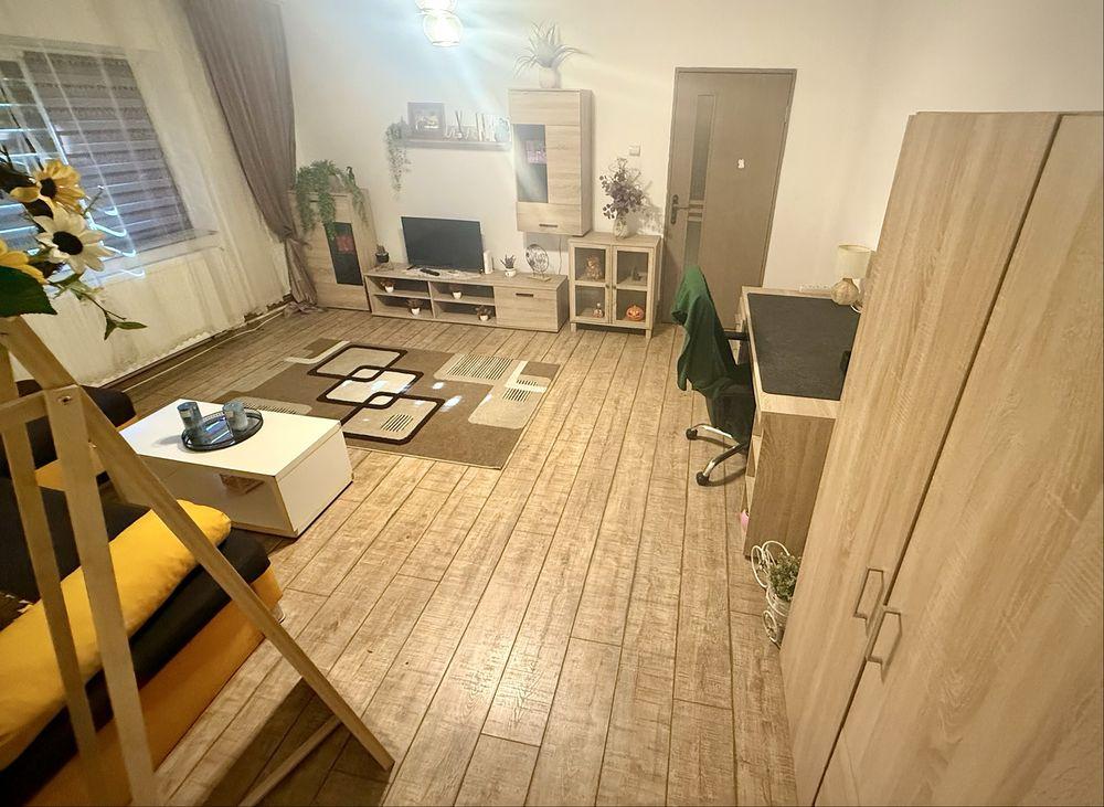 Apartament modern de inchiriat zona Rovine - imagine 1
