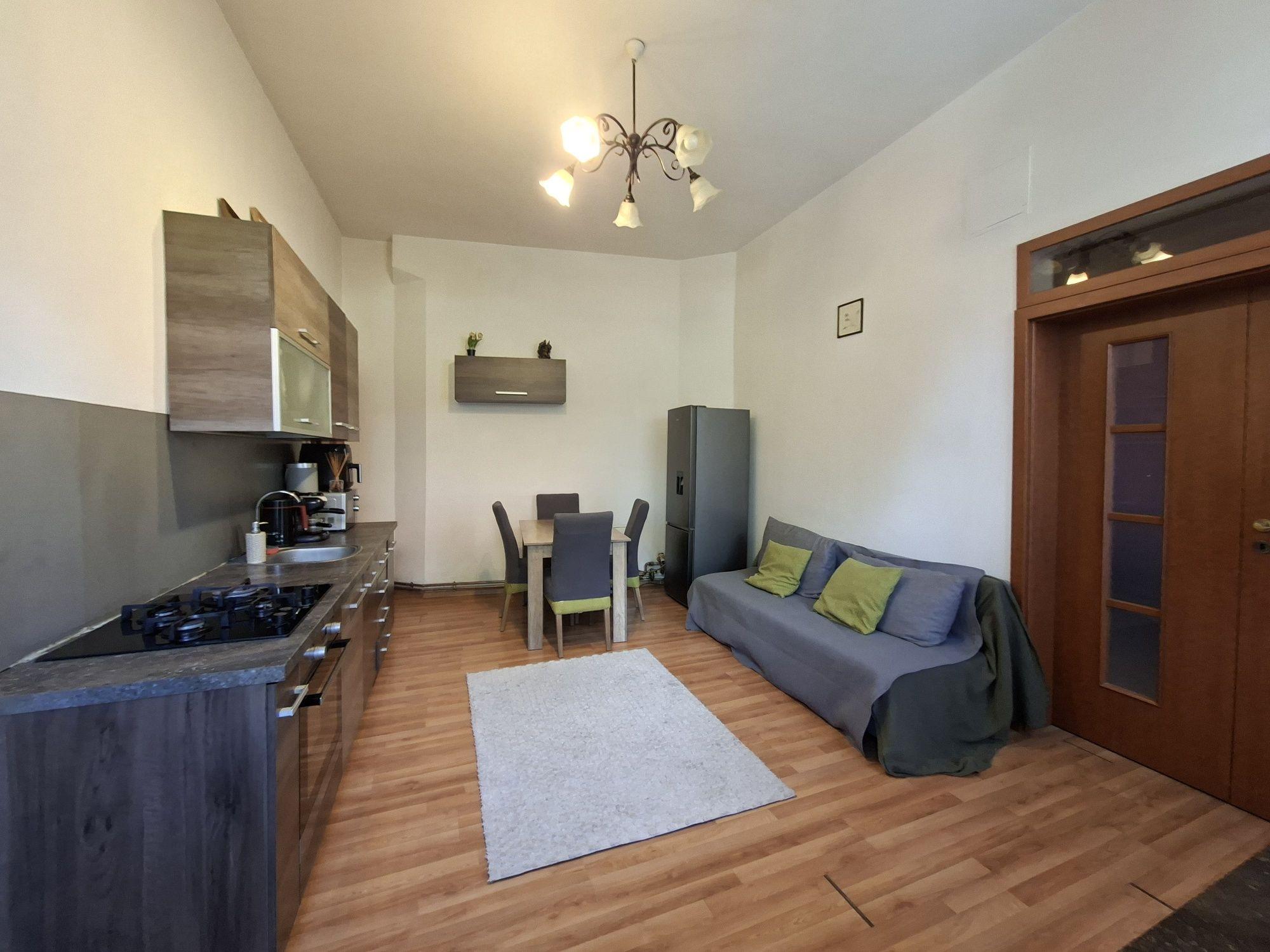 Apartament luminos central