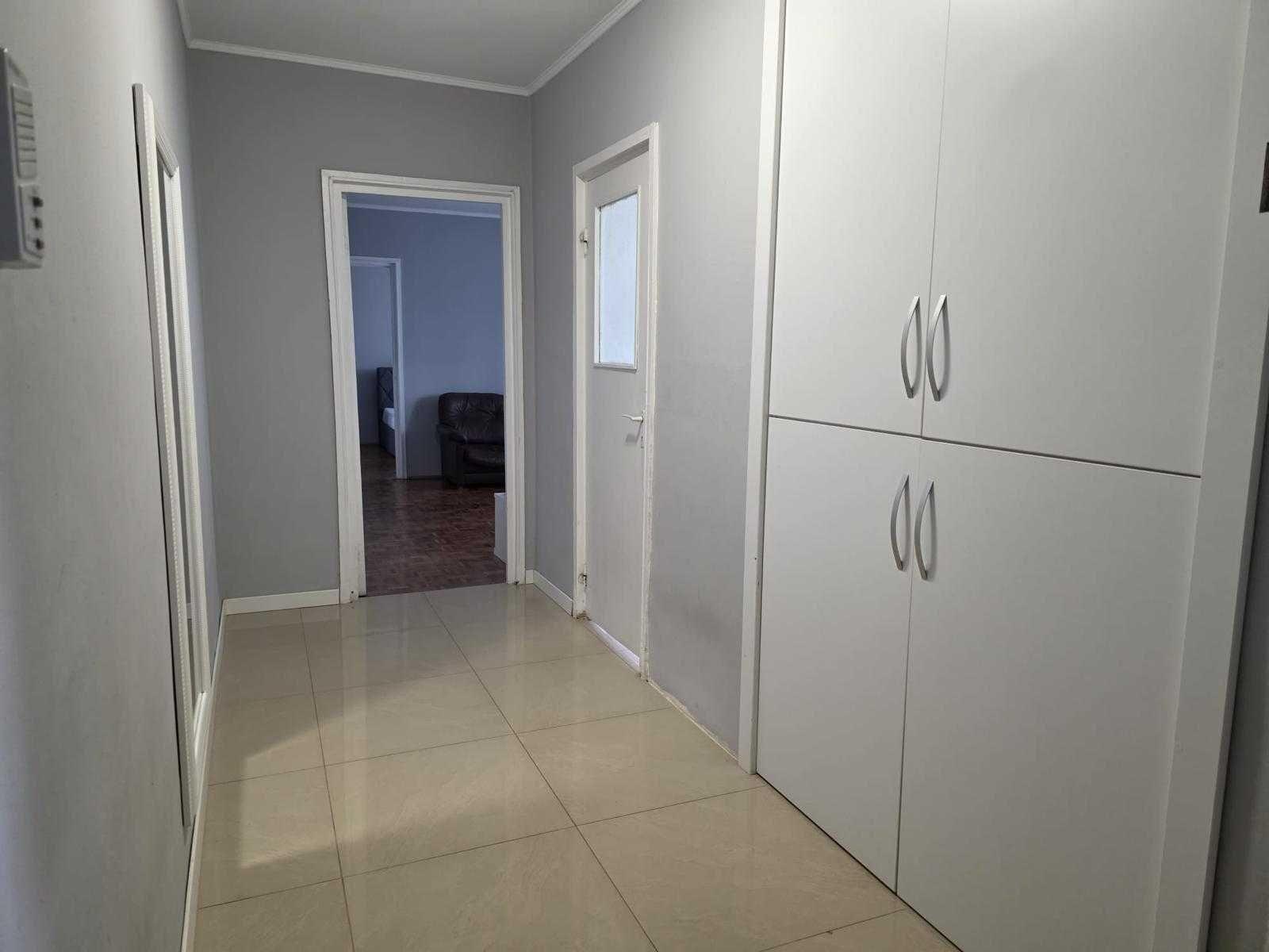 De vanzare Apartament 2 camere Rogerius, str Aluminei 76