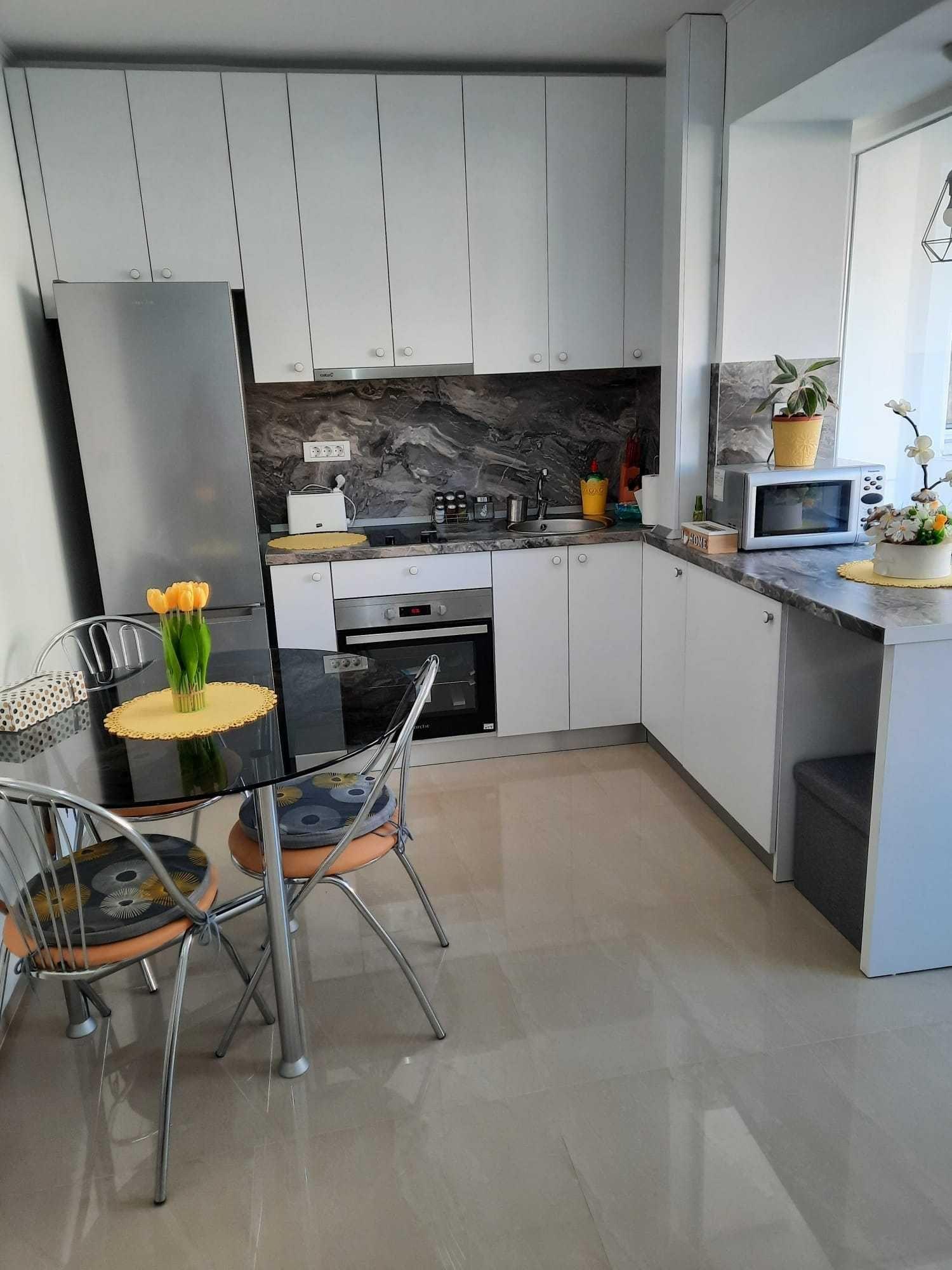 apartament de închiriat