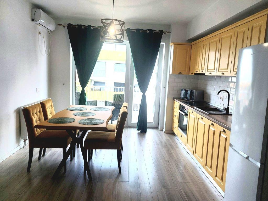 Închiriez apartament două camere cu loc de parcare Prima Oneștilor