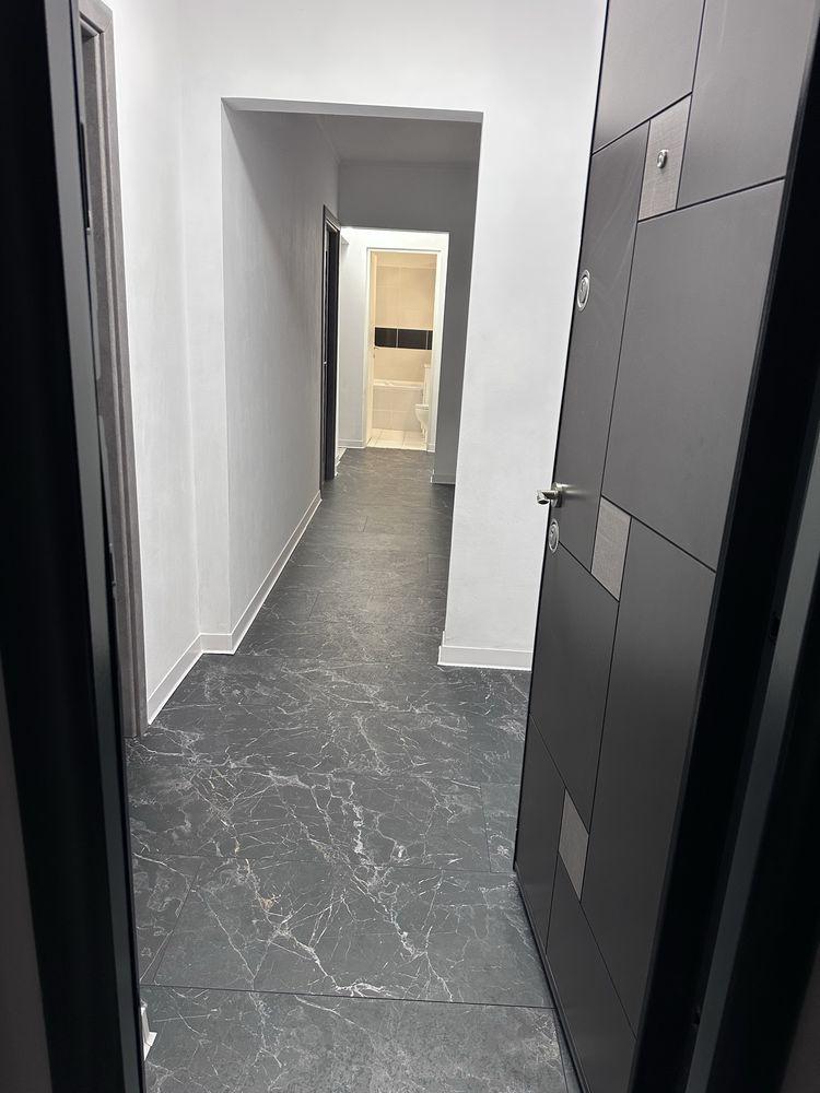 Ap 3 cam|Splaiul Crișanei|Mobilat-utilat| Renovat| Parter|