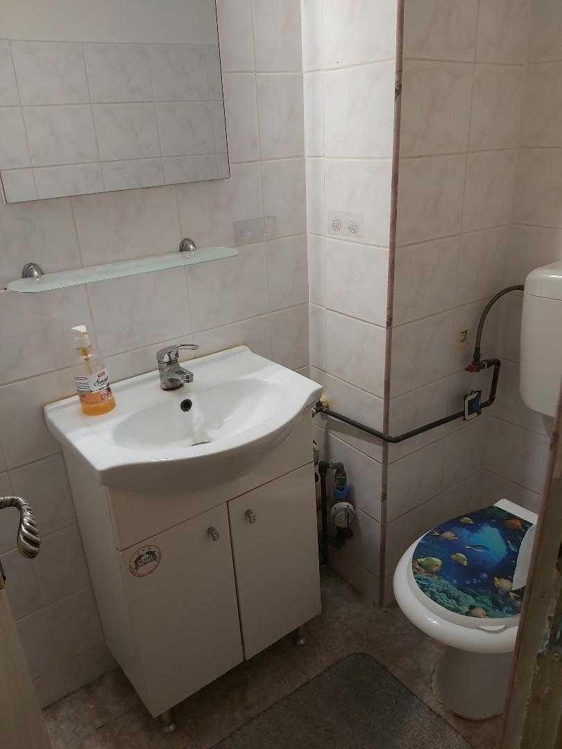 Apartament 3 camere de inchiriat, langa Piata Rogerius etaj 4, Pret 200 euro/luna - imagine 1