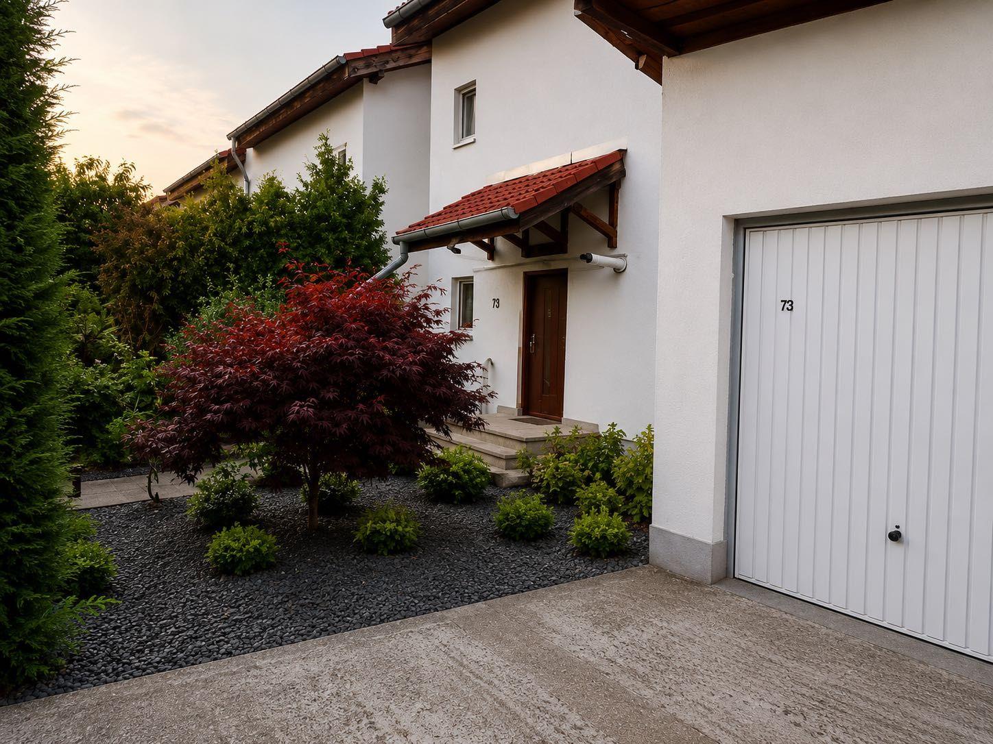 Casă de vânzare tip duplex Cartierul Europa Oradea - imagine 1