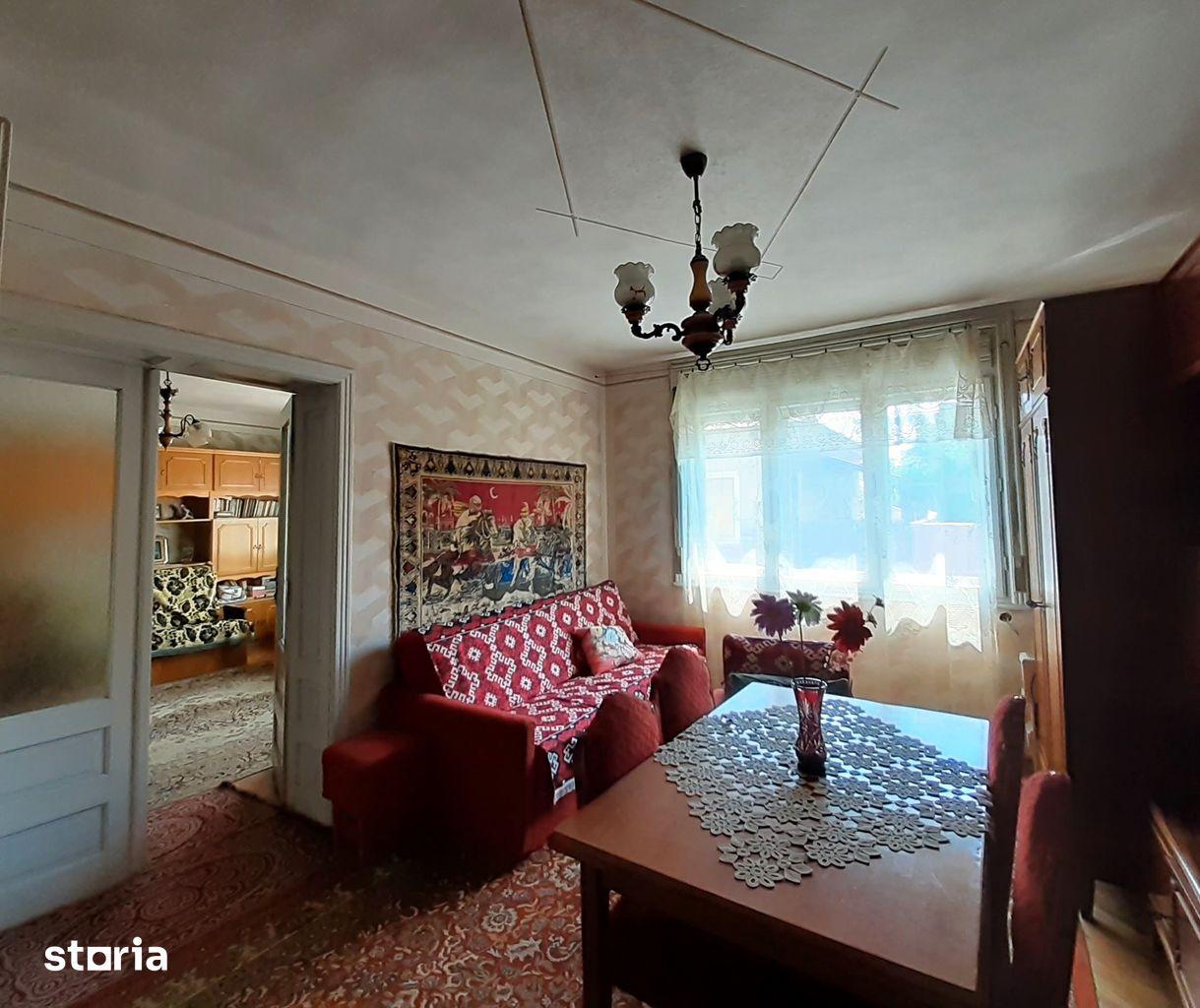 Casa ultracentrală, str. Măcinului — zonă de top în Oradea - imagine 1