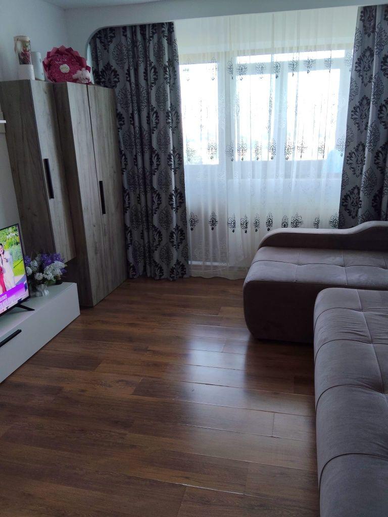 Apartament decomandat - imagine 1