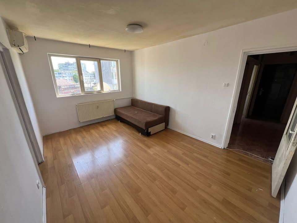 De vanzare apartament zona Mihai Bravu - imagine 1
