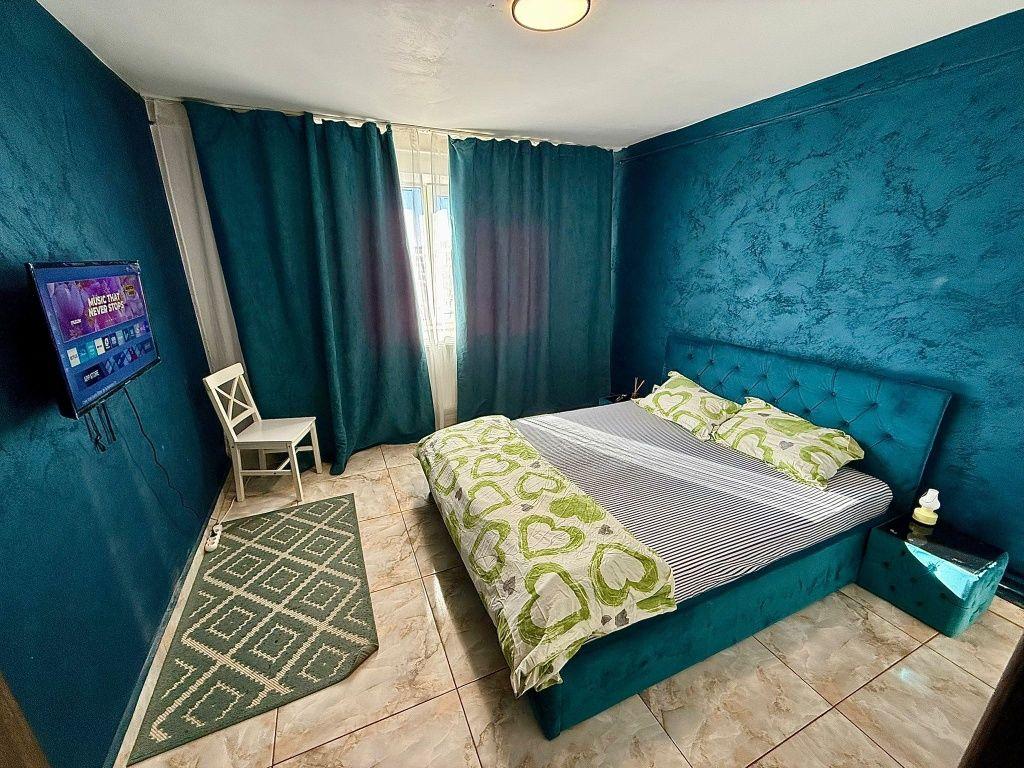 Închiriez apartament 2 camere decomandat