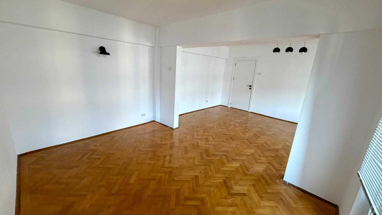 De inchiriat apartament 4 camere - 83 mp // Ultracentral // Ploiesti