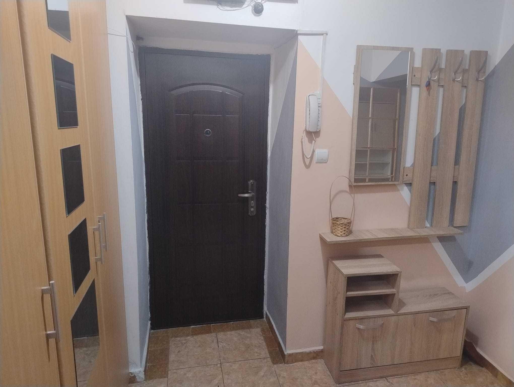 proprietar inchiriez garsoniera 40 doamna ghica obor