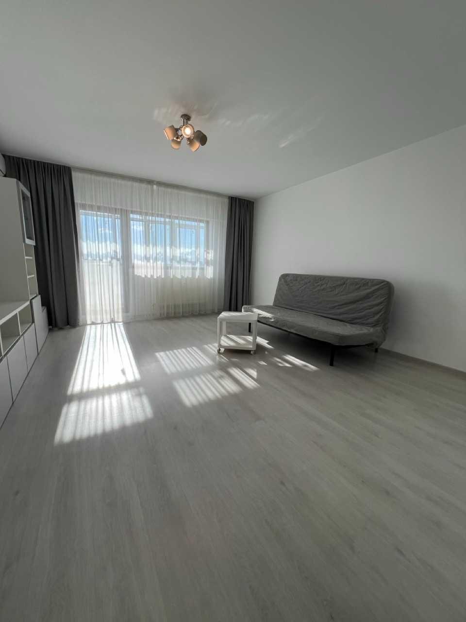 Vand apartament 3 camere 100 mp