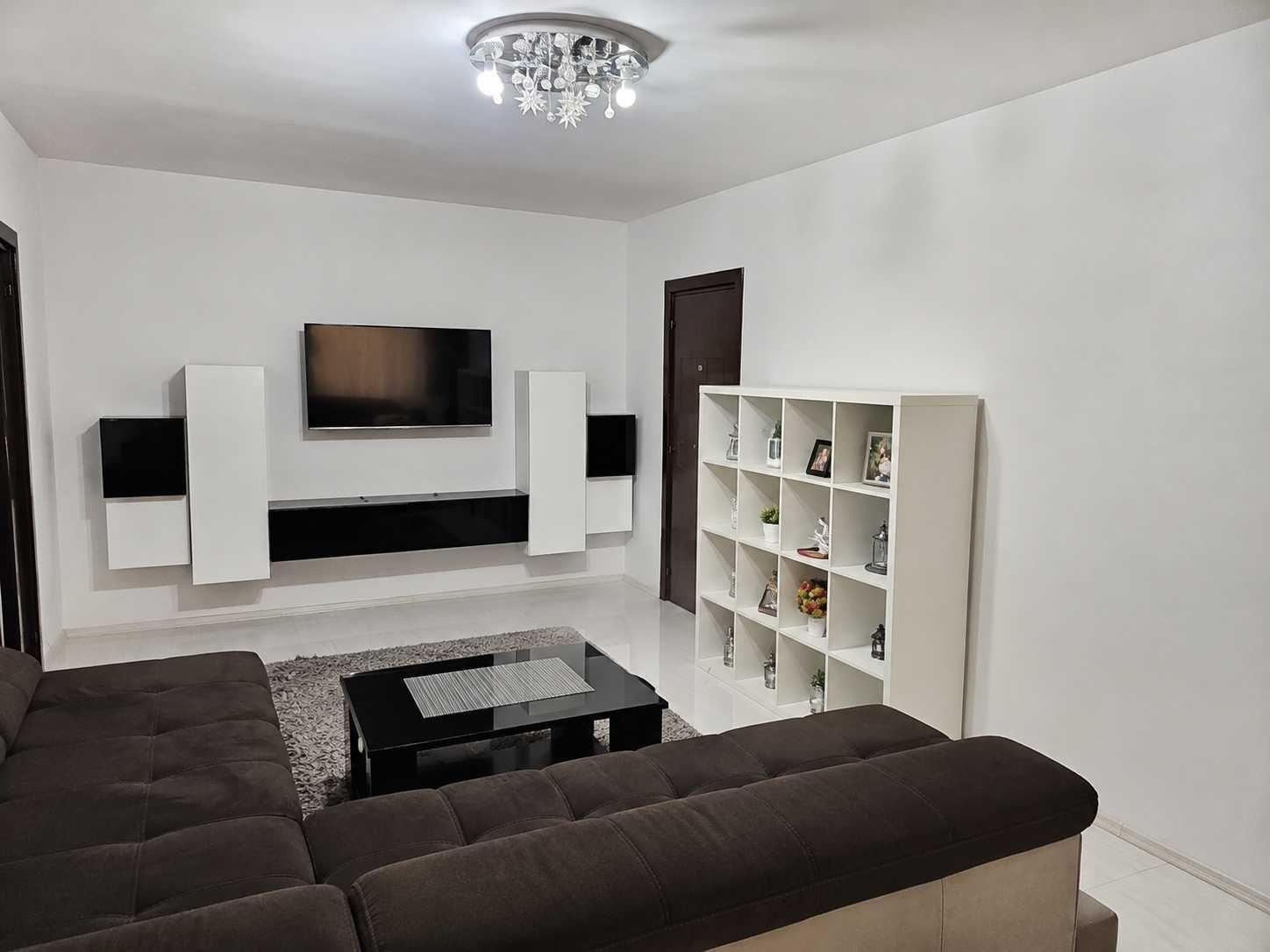 Apartament 5 camere Titan - imagine 1