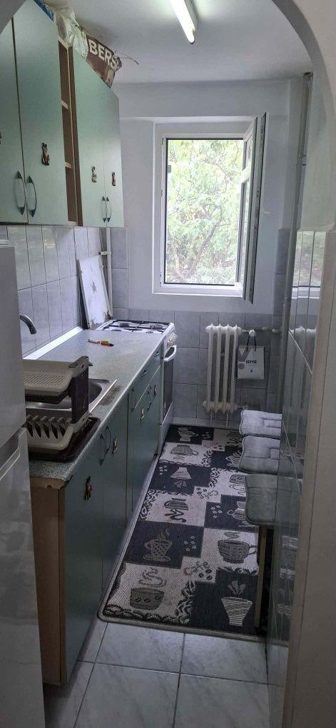 Apartament spre închiriere, sector 4 (zona Berceni)