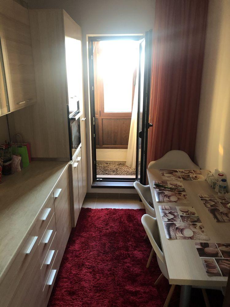 Proprietar vand apartament 2 camere decomandate cu centrala, mobilat si utilat