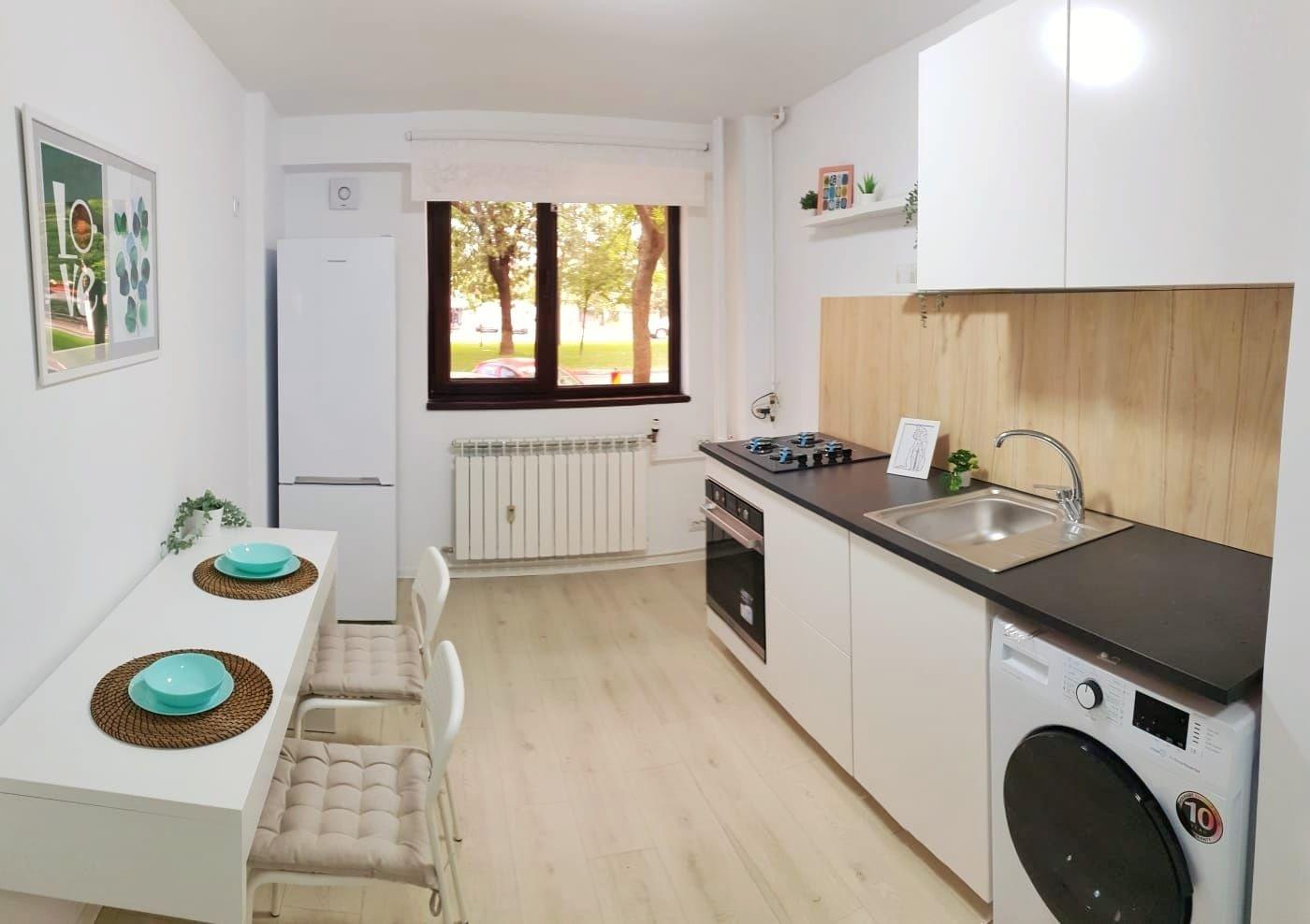 Apartament 2 camere stradal Sos. PANDURI - imagine 1